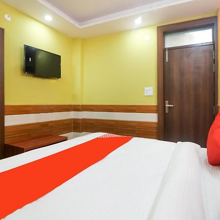 Hotel O Mayur Plaza Delhi  Bagian luar foto