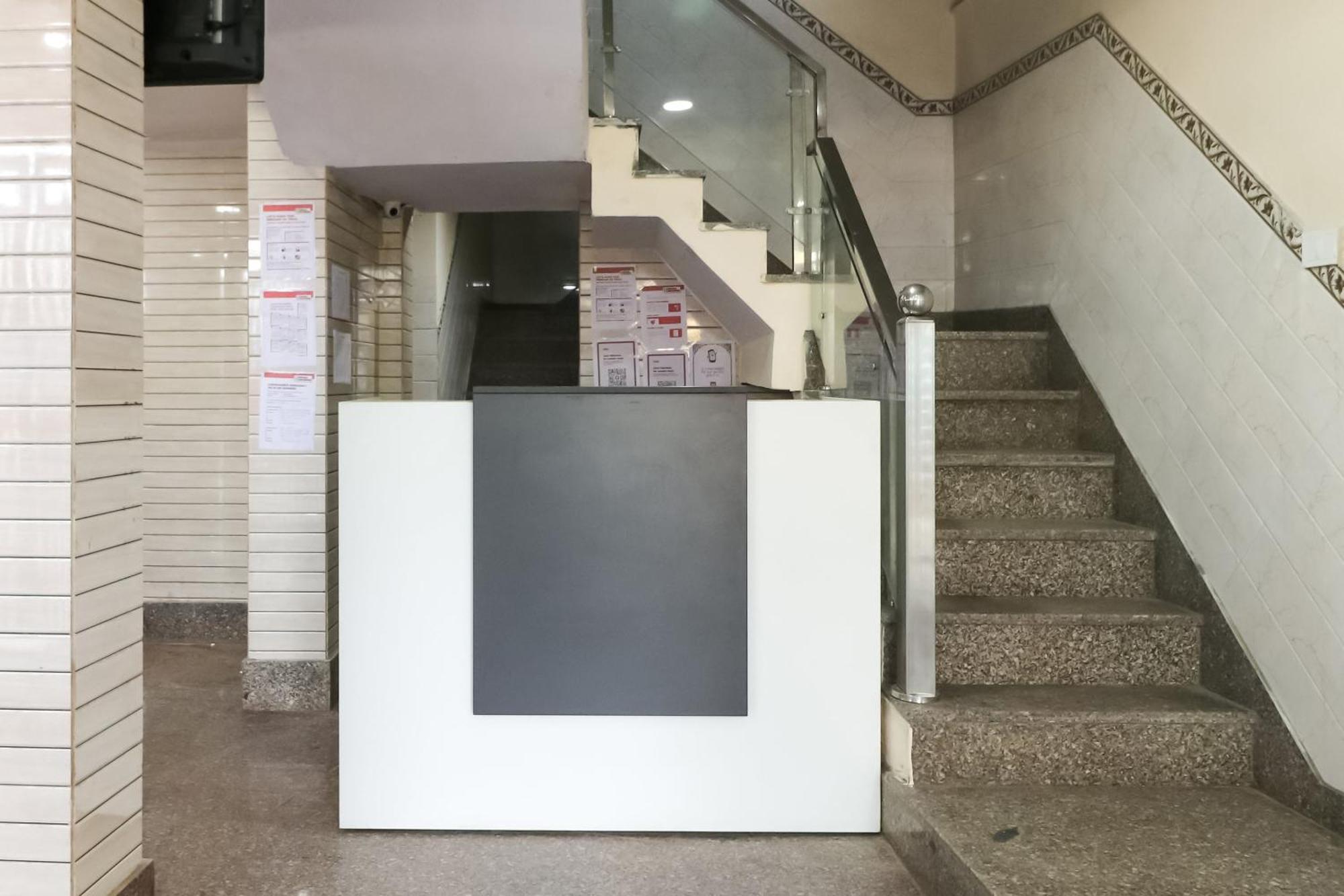 Hotel O Mayur Plaza Delhi  Bagian luar foto