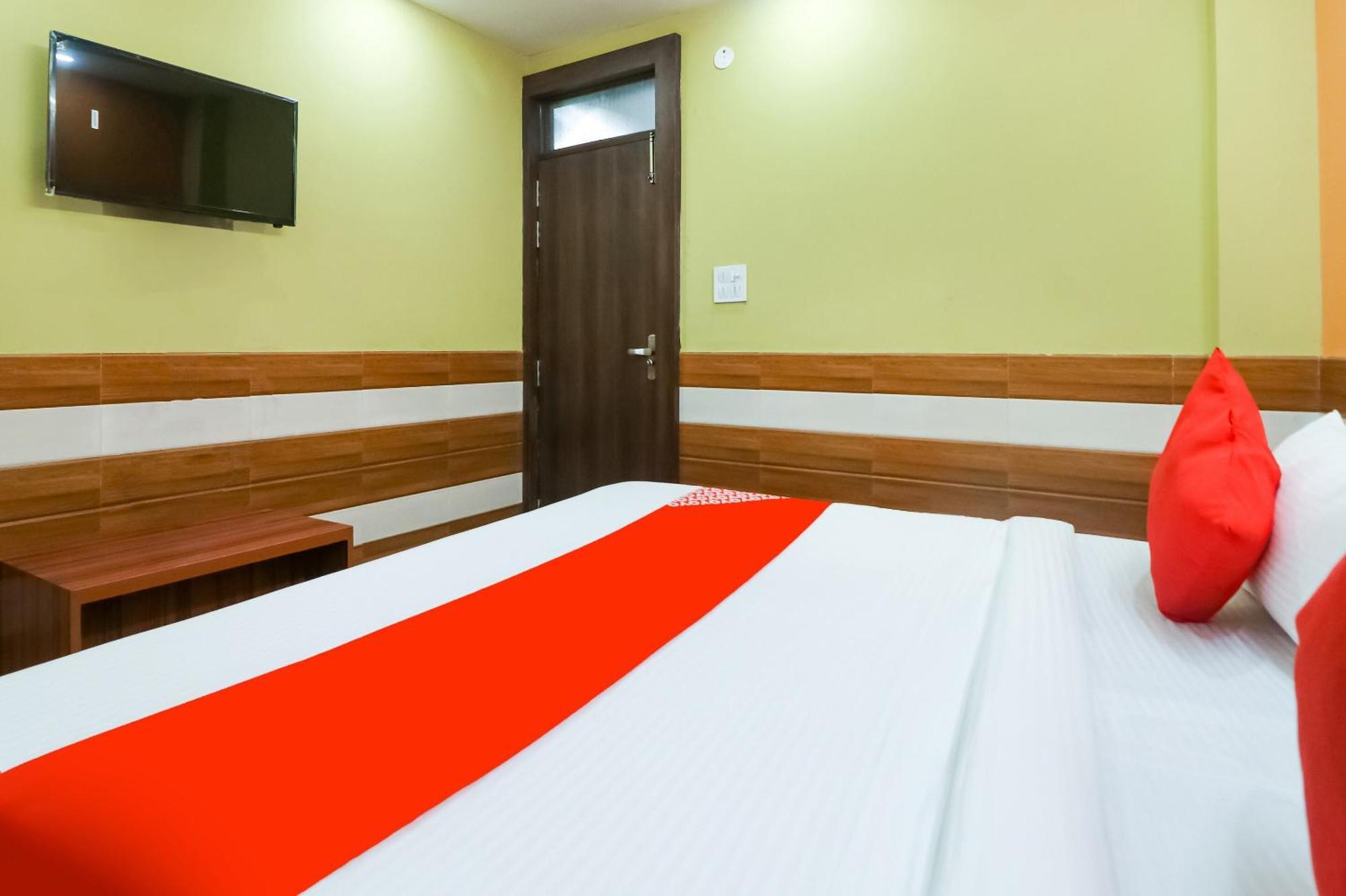 Hotel O Mayur Plaza Delhi  Bagian luar foto