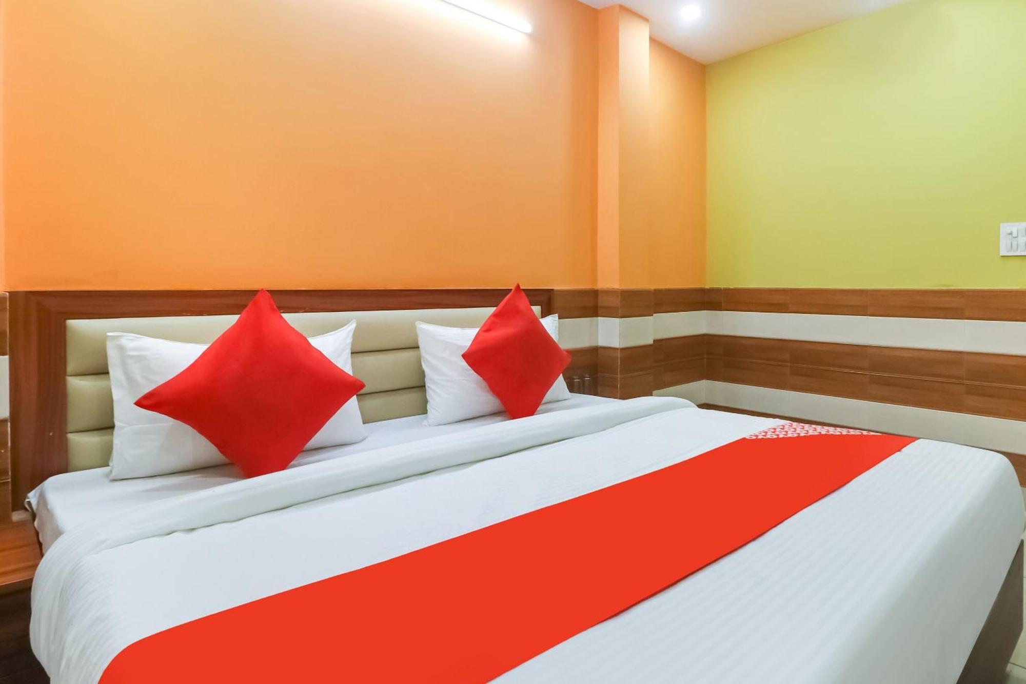 Hotel O Mayur Plaza Delhi  Bagian luar foto